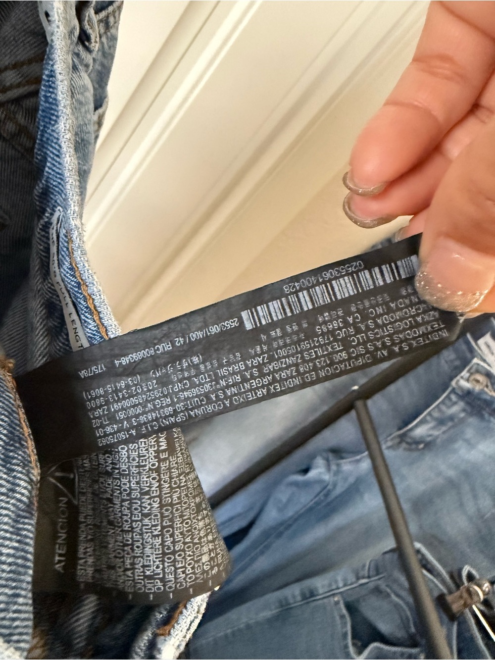 🔥 ZARA "The 90s Full Length" Distressed High Rise Jeans | Size 10 - Picture 4 of 5